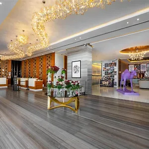 Radisson Blu Hotel, Waterfront Dubai